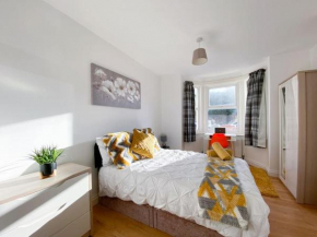 Central 4 bed-Reading City Centre